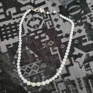 Pearl necklace